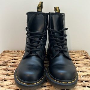 Gently used Doc Martens 1460 smooth leather lace up boots